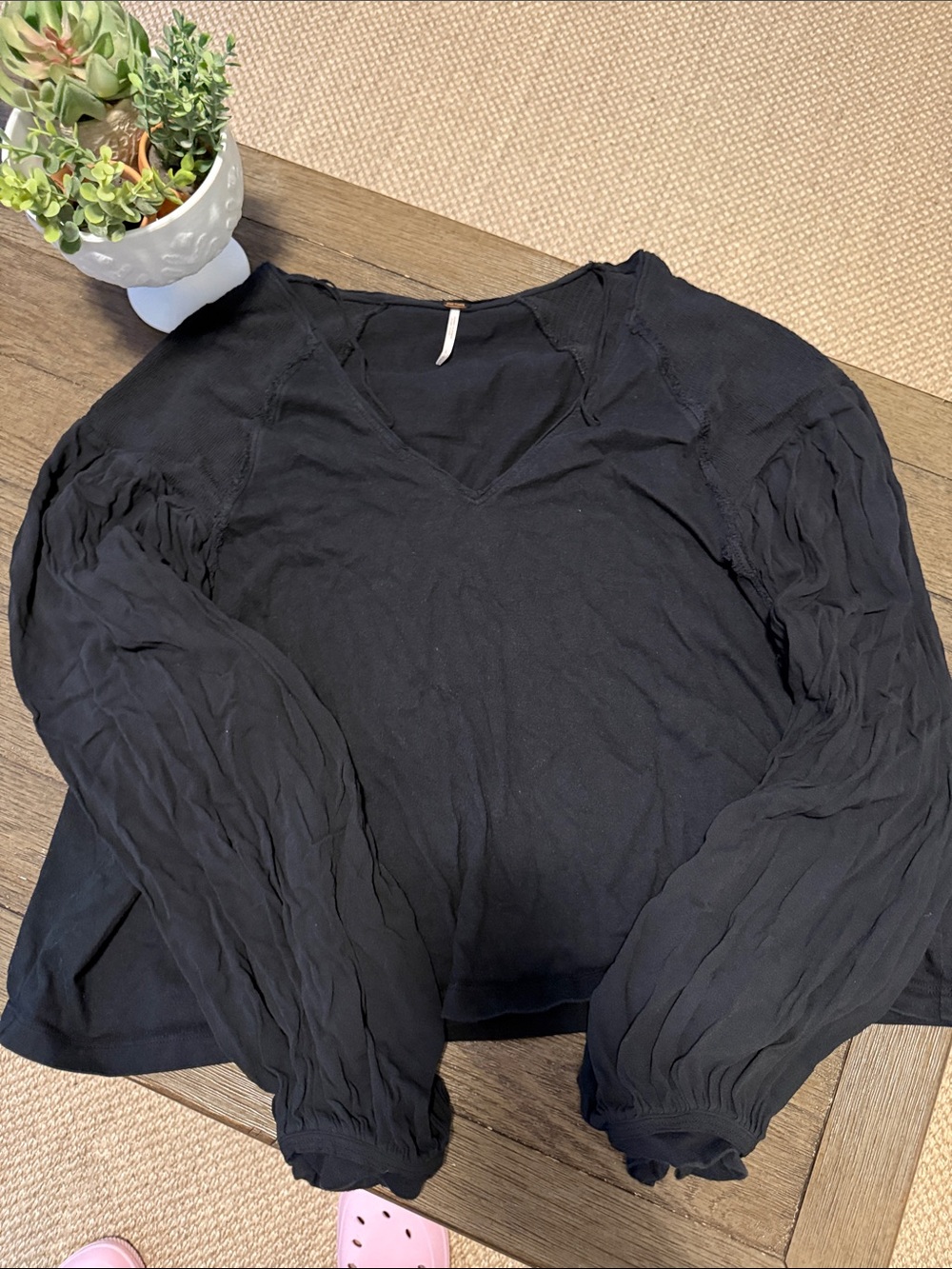 Free People- V-Neck Top